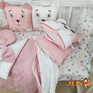 Комплект постільної билизни, в дитяче ліжечко. Пудрові іграшки принт з хмаринкою, з подушечками