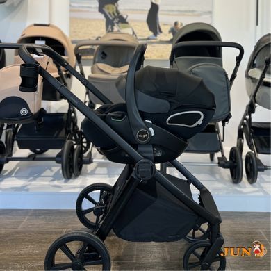 Автокресло CARRELLO Vega CRL-14101 Absolute Black i-Size 40-87см
