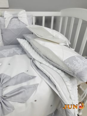 Комплект постільної білизни + Конверт на виписку-з подушечками, в дитяче ліжечко. Сіро-білий з бантами