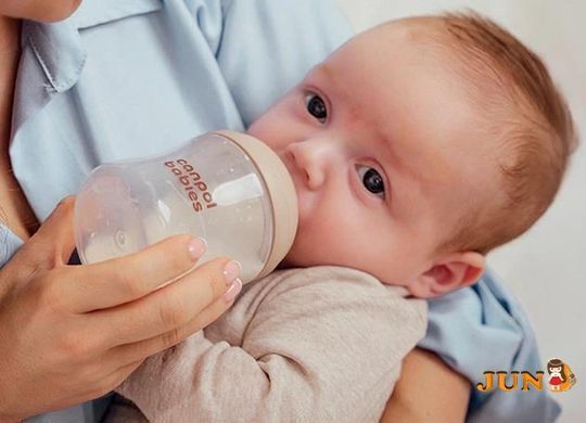 Пляшечка для годування Canpol Babies naturel shape 150 ml 0+
