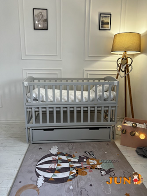 Детская кроватка VALERI с откидной боковиной и ящиком серый