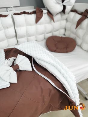 Комплект постільної білизни, в дитяче ліжечко  - Біло- шоколадні бомбони