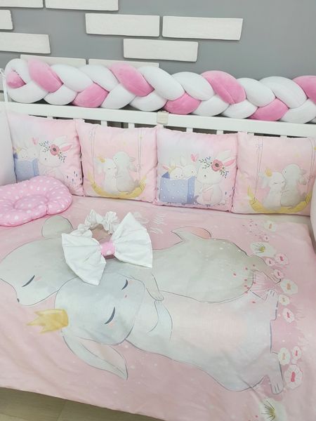 Комплекти постільної білизни, в дитяче ліжечко. Зайки на рожевому