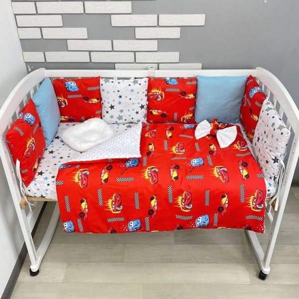 Комплект постільної билизни, в дитяче ліжечко. Червоно- блакитний з тачками з мультика