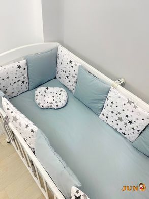 Захист у ліжечко - плоскі подушки на 4 боки + простирадло та подушка, Сіро-білий в зірочку